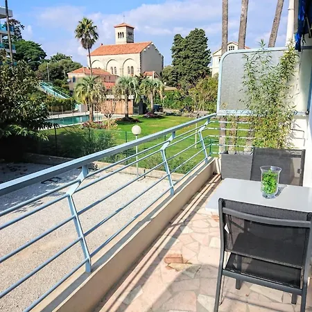 Apartment Cozy For 2 In *