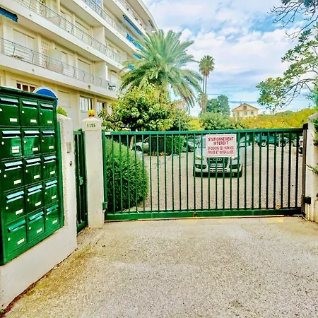 Cozy For 2 In * Antibes